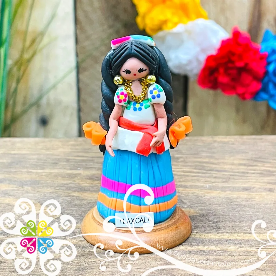 29- Tlaxcala Little Doll Figurine - Fondant Doll