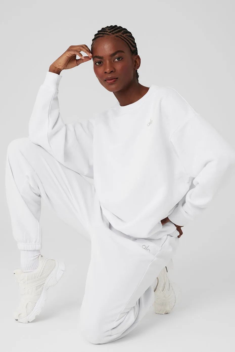 Accolade Crew Neck Pullover - White