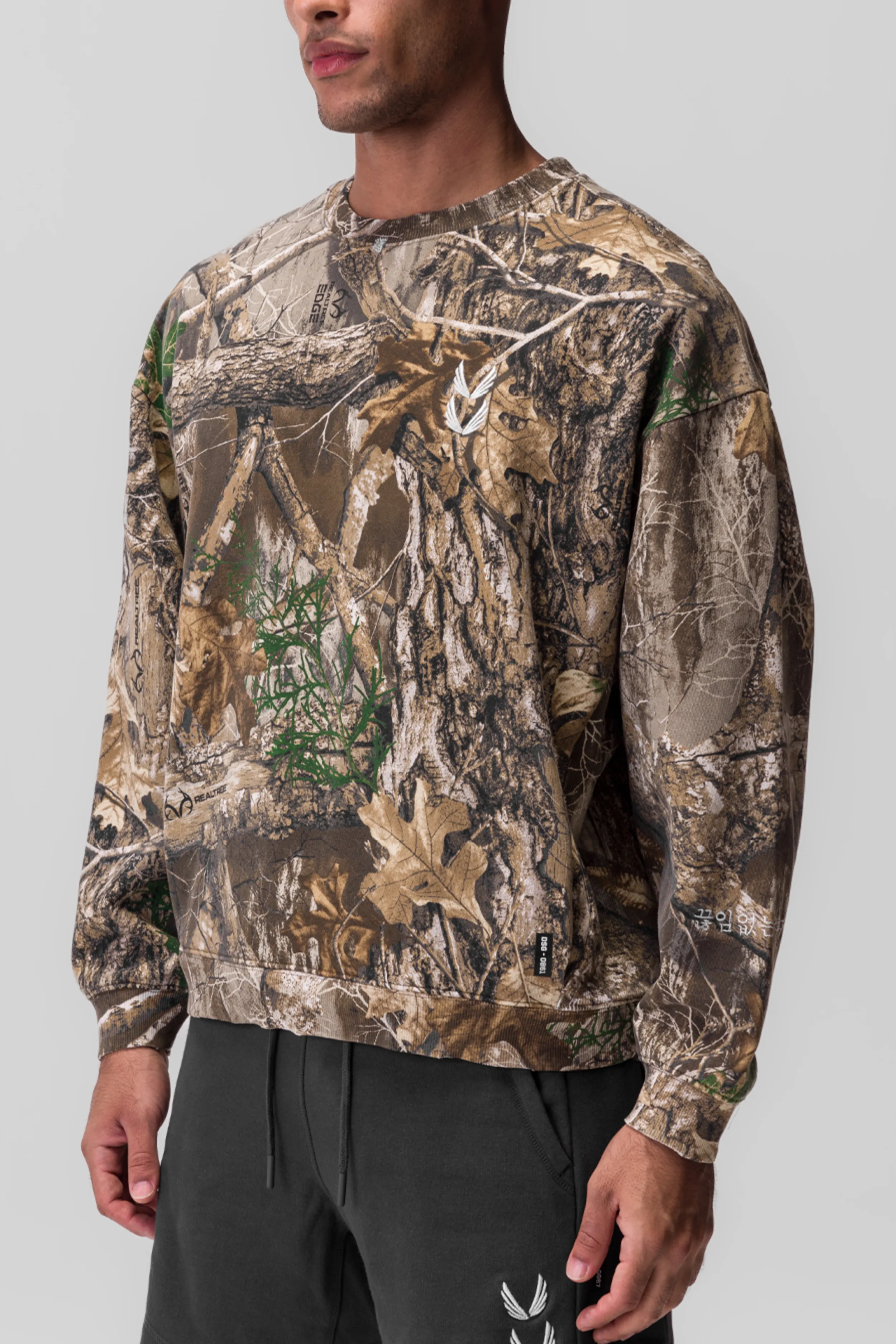 ASRV Tech Essential Distressed Crewneck - Realtree Camo