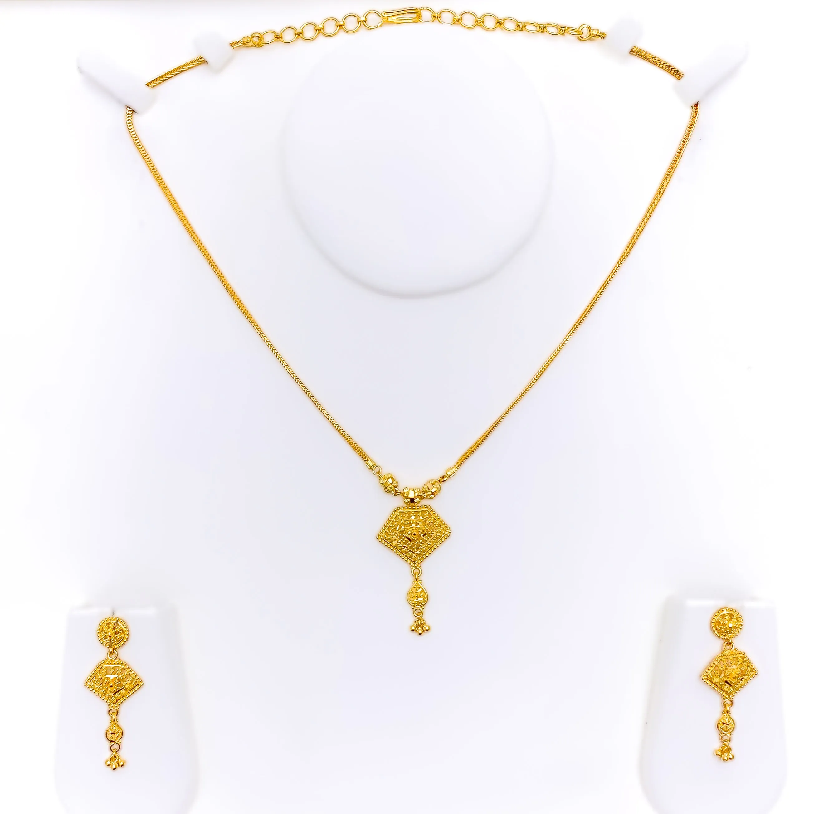 Beveled Light-weight 22k Gold Necklace Set