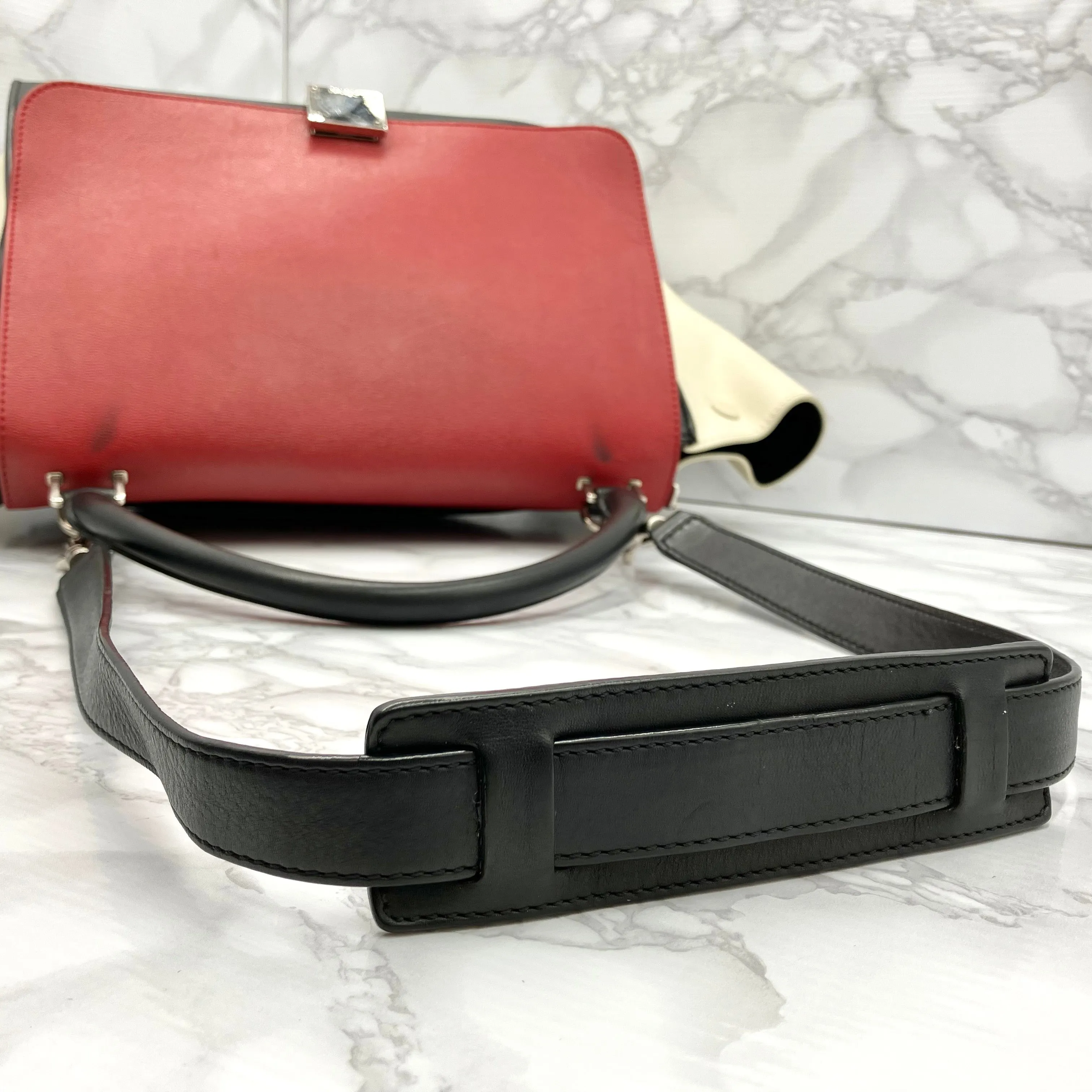 CELINE trapeze