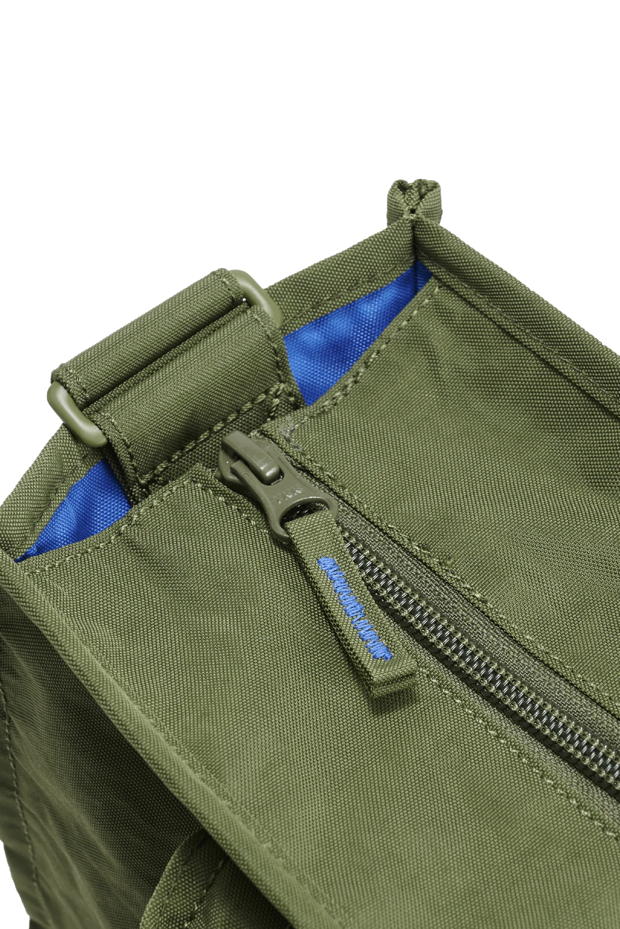 Crunch Carryall 02