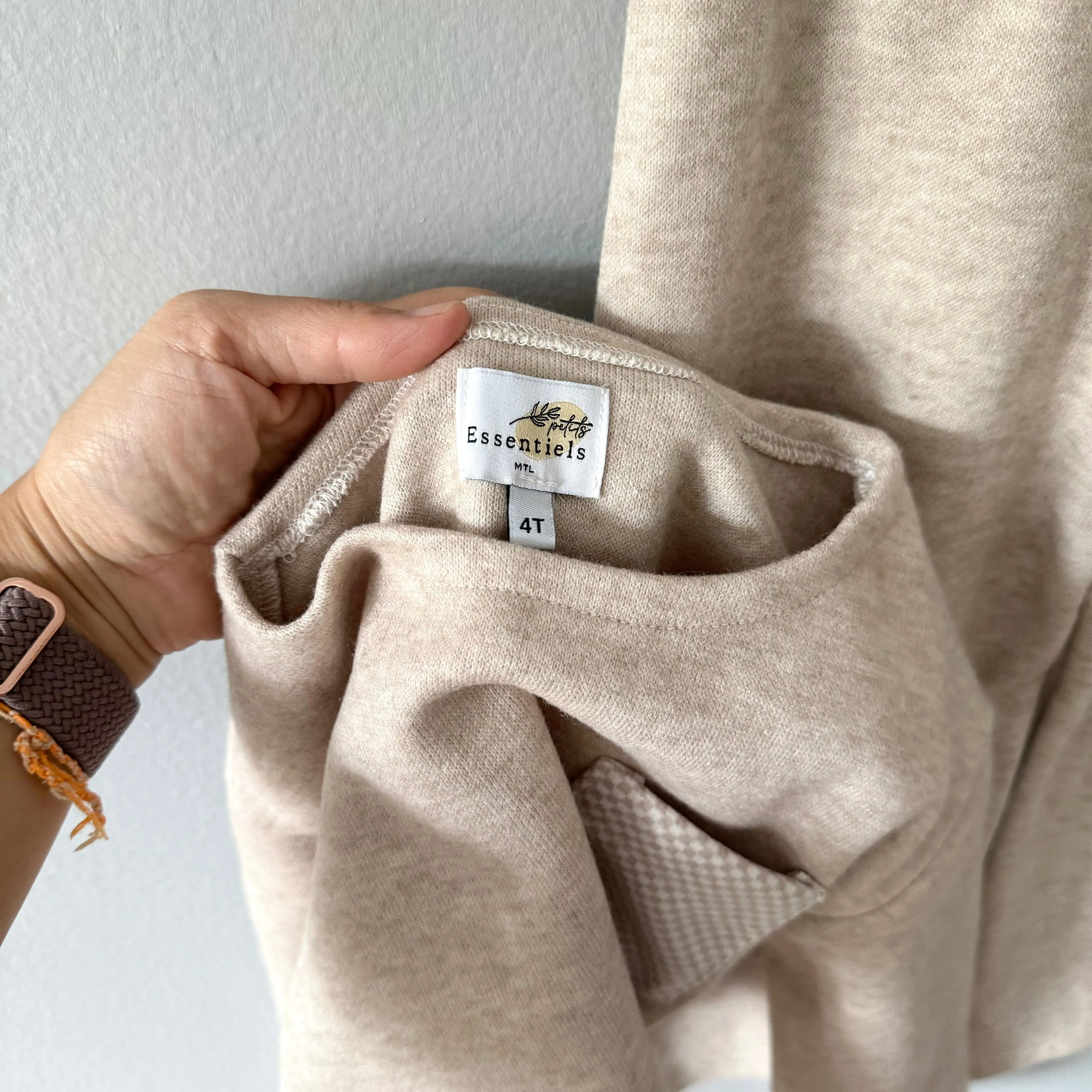 Essentials MTL / Beige knit sets / 4T