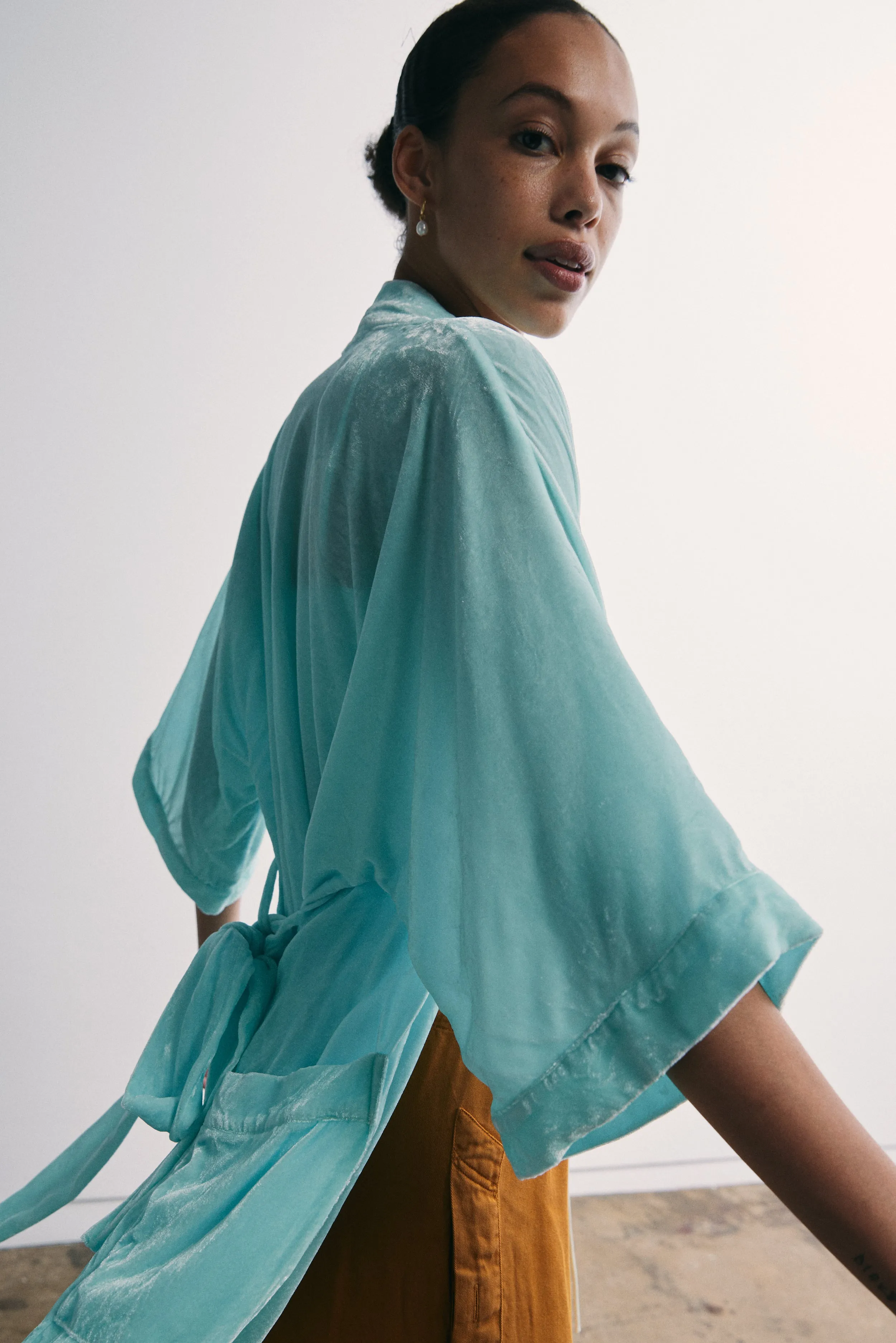 Half Moon Kimono in Aqua Velvet