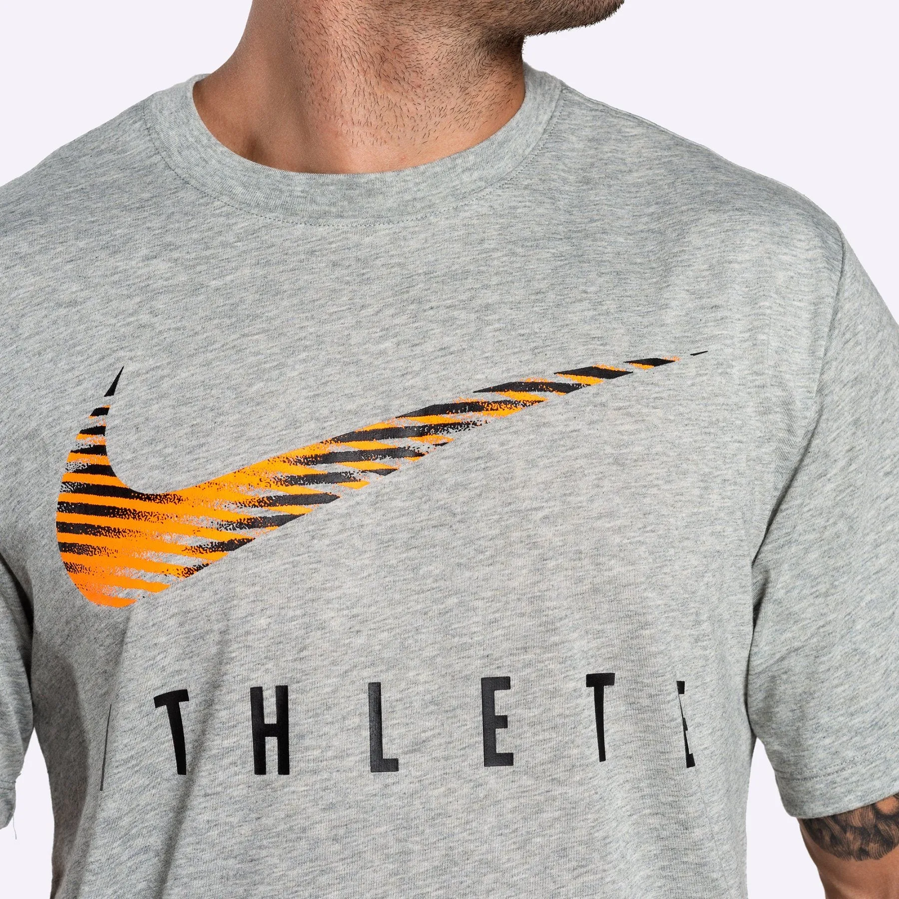 Nike - Dri-FIT Men's Swoosh Training T-Shirt - DARK GREY HEATHER